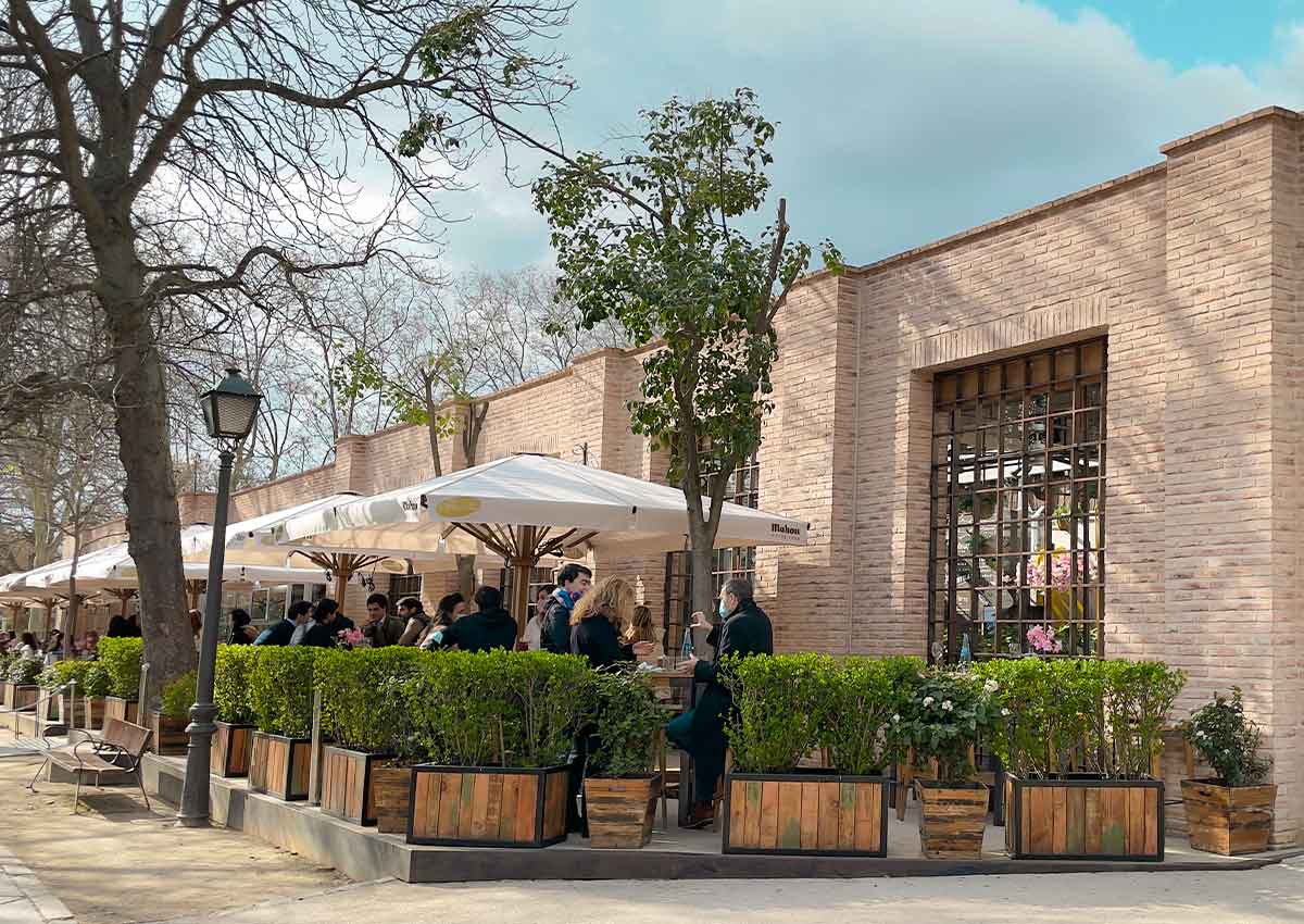 Terrasse du restaurant el Pabellón, dans le parc Florida, Madrid